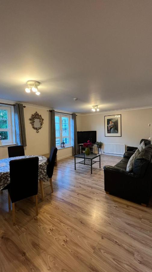Edinburgh City Centre - Powderhall Modern Spacious 2 Bedroom Apartment With Free Parking EDI Exterior photo