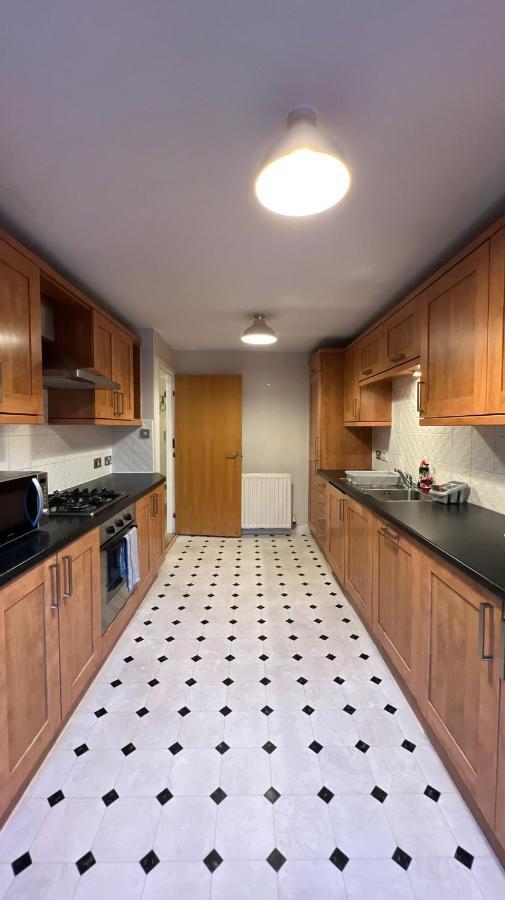 Edinburgh City Centre - Powderhall Modern Spacious 2 Bedroom Apartment With Free Parking EDI Exterior photo